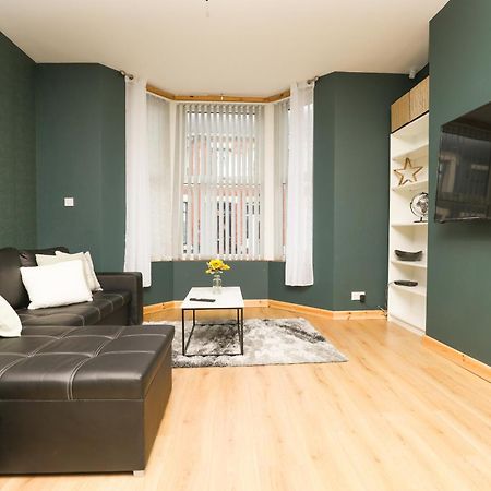 Anfield Luxe Retreat - Stylish Stay With Parking - Steps From Stadium - Short Drive To City Centre Liverpool Luaran gambar