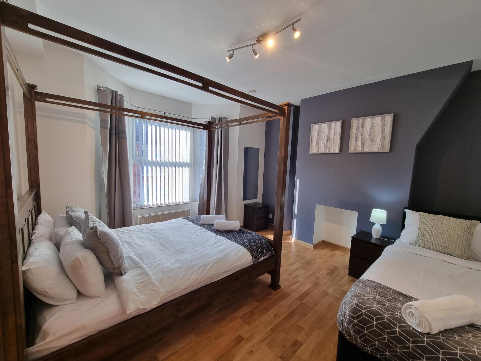 Anfield Luxe Retreat - Stylish Stay With Parking - Steps From Stadium - Short Drive To City Centre Liverpool Luaran gambar