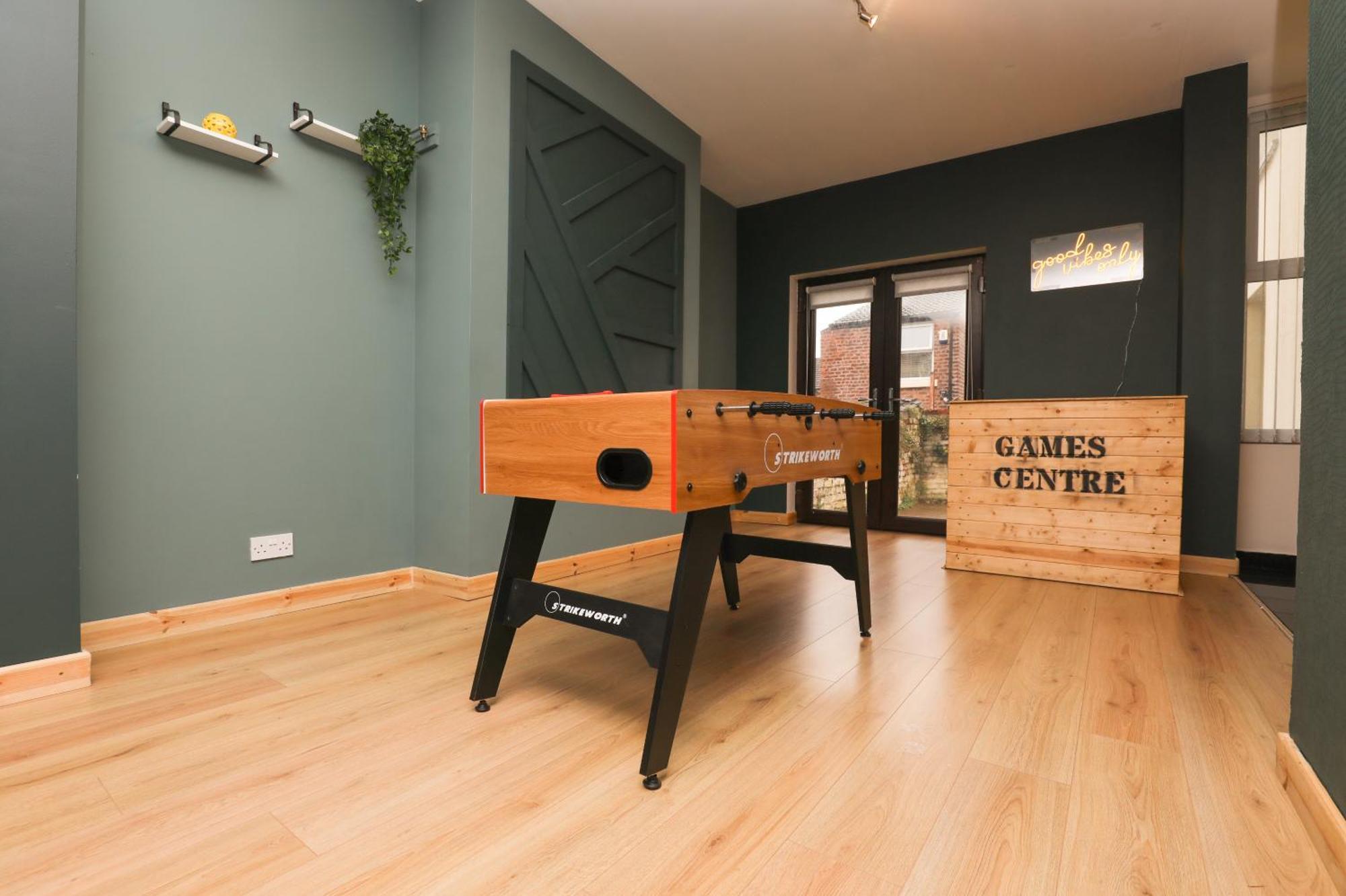 Anfield Luxe Retreat - Stylish Stay With Parking - Steps From Stadium - Short Drive To City Centre Liverpool Luaran gambar