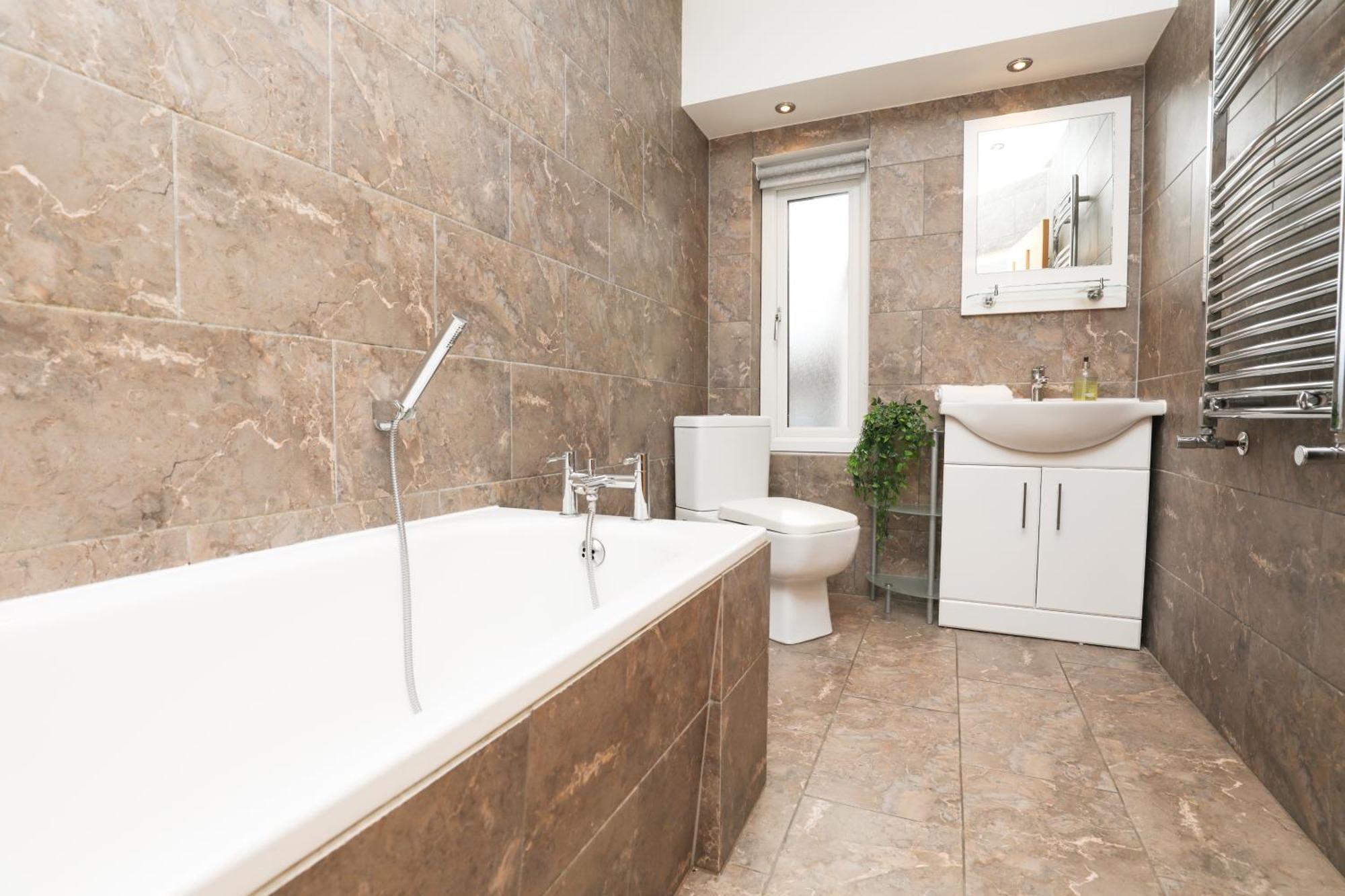 Anfield Luxe Retreat - Stylish Stay With Parking - Steps From Stadium - Short Drive To City Centre Liverpool Luaran gambar