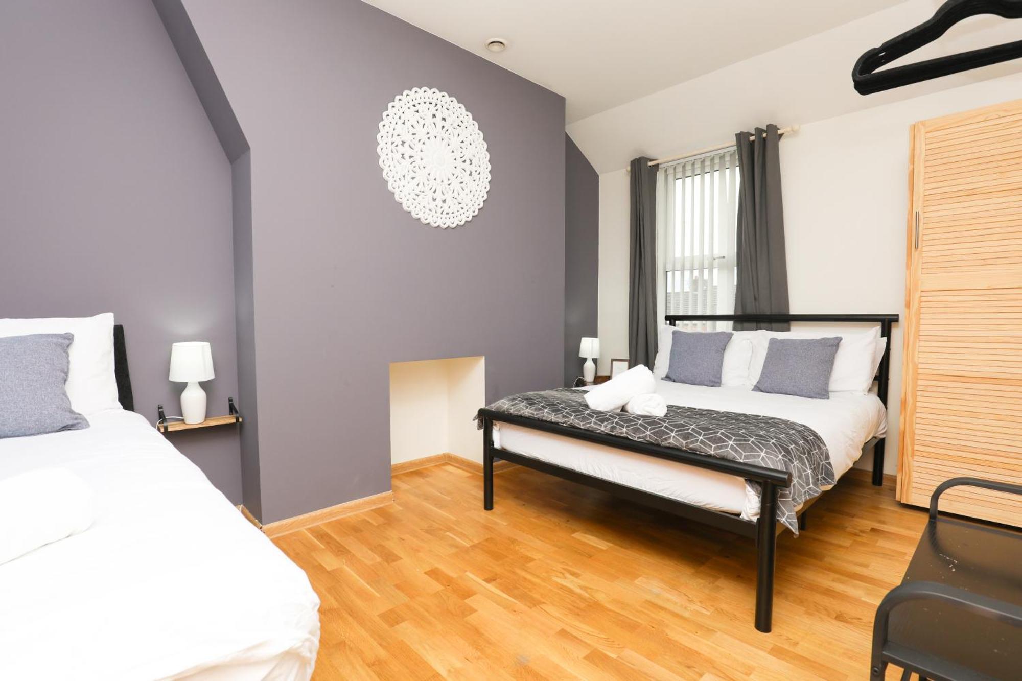 Anfield Luxe Retreat - Stylish Stay With Parking - Steps From Stadium - Short Drive To City Centre Liverpool Luaran gambar